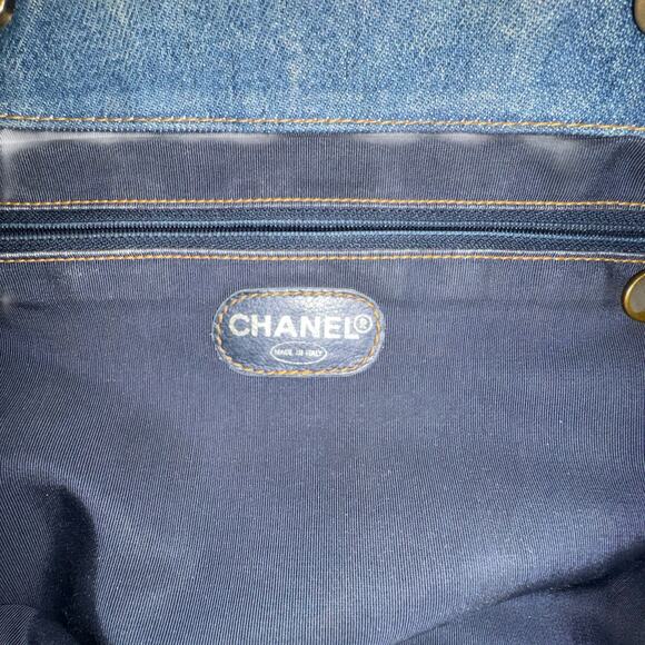 Chanel Vintage Denim Tote Bag - Picture 10 of 16